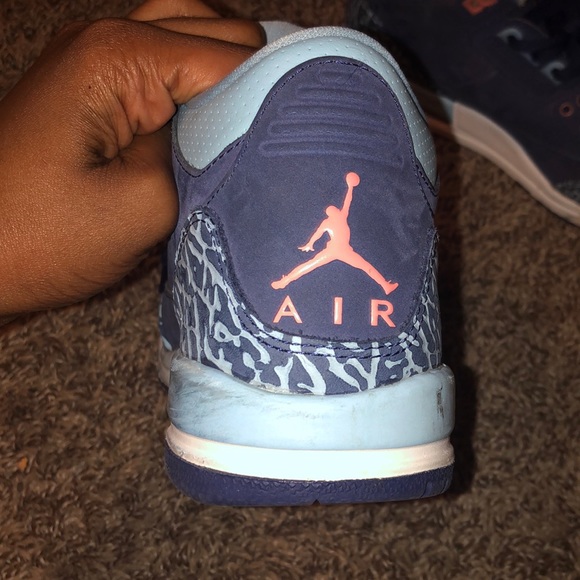 Navy Blue,Light Blue,Orange Jordan’s - Picture 4 of 5